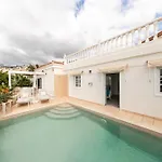 Ellen View A Heated Pool Luxury Vila *