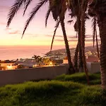 Vila Ellen View A Heated Pool Luxury