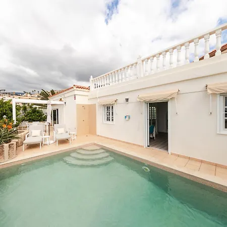 Ellen View A Heated Pool Luxury Vila *