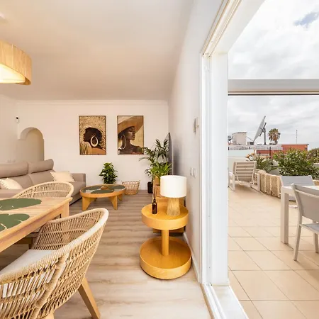 Ellen View A Heated Pool Luxury Vila *