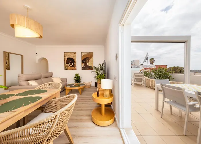 Ellen View A Heated Pool Luxury Vila *