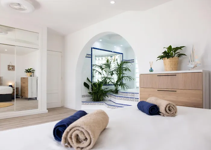 Ellen View A Heated Pool Luxury Villa *